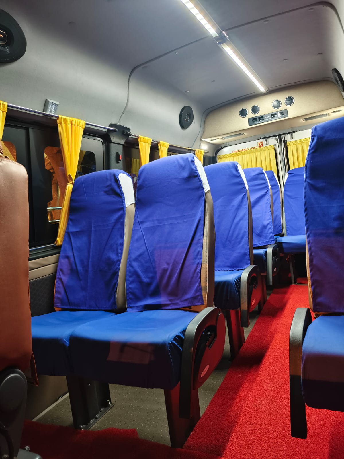 13 Seater Tempo 5